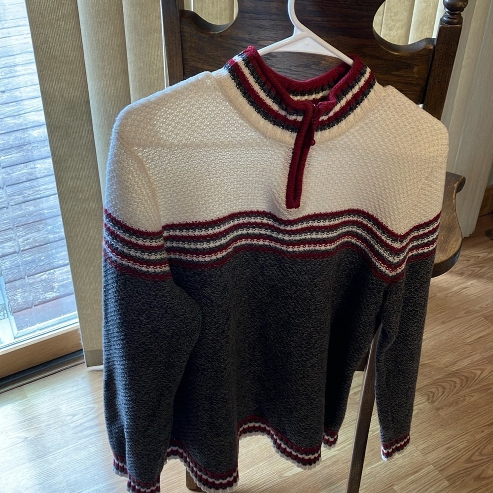 Christopher & Banks XL 1/4 zip pullover Light weight knit sweater.  Preowned.